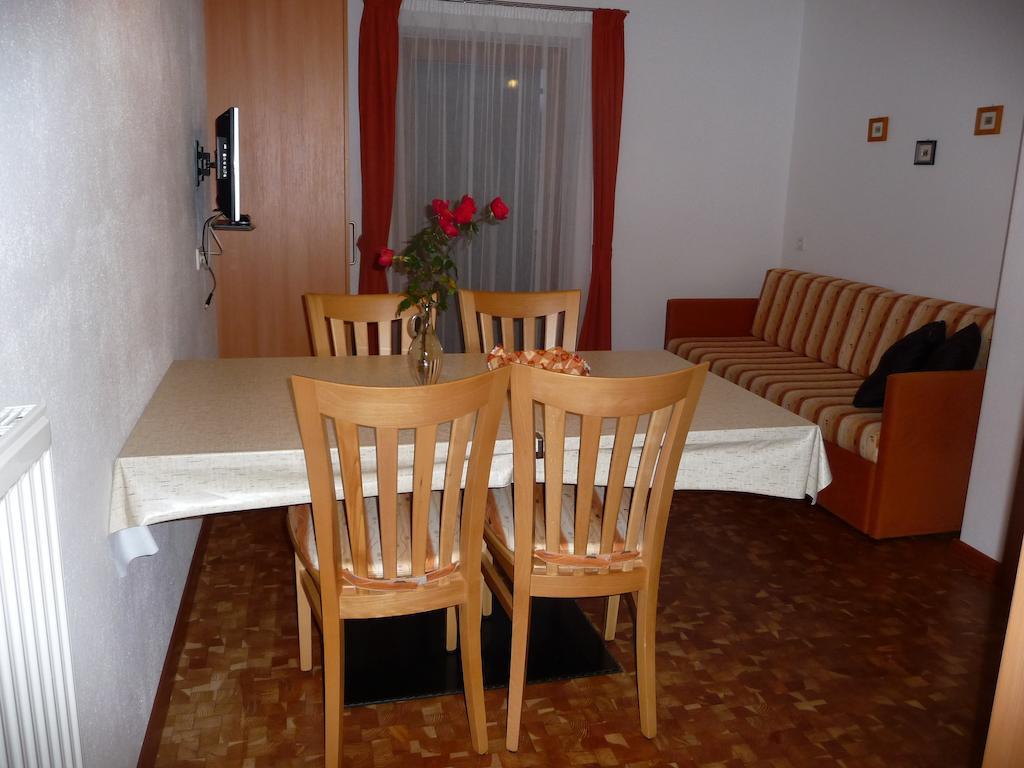 Apartments Ferdigg San Lorenzo di Sebato Exterior foto